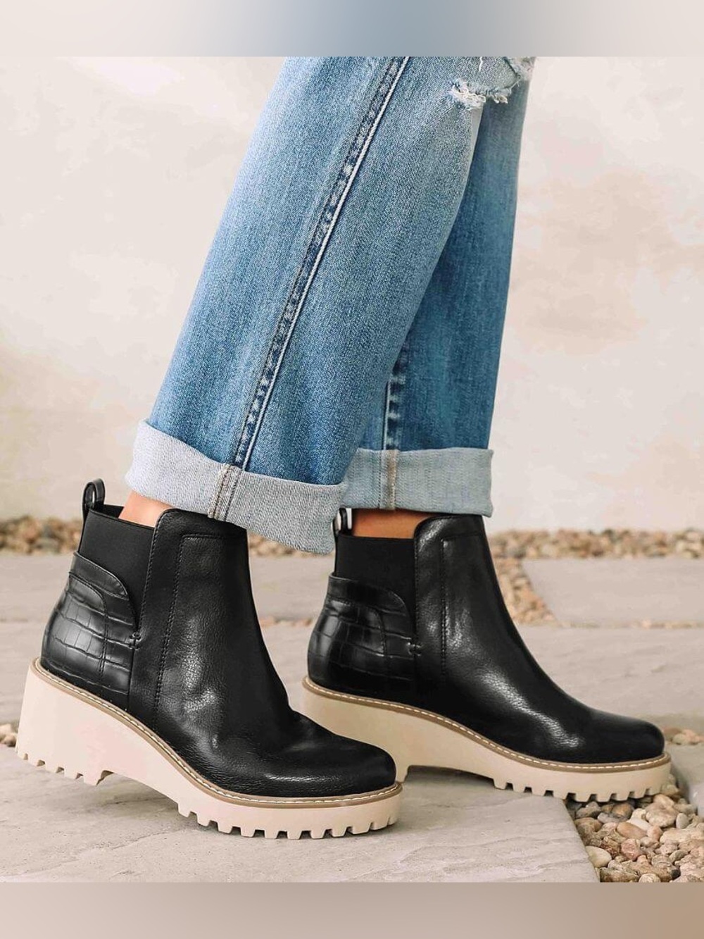 DV Dolce Vita Rielle Chelsea Boots Black Croc Heel Lug Sole Platform Size 10